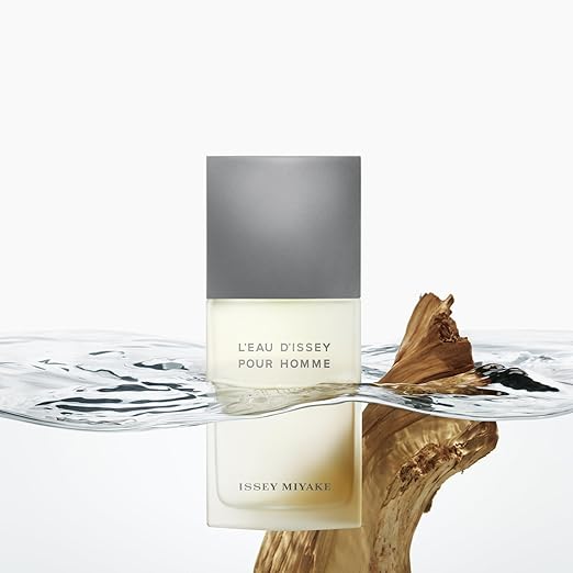 Issey Miyake L'Eau d'Issey Pour Homme Shower Gel - Invigorating Cleansing Body Gel - Cleanses Skin - With Notes of Yuzu Nutmeg &amp Sandalwood - 6.7 oz