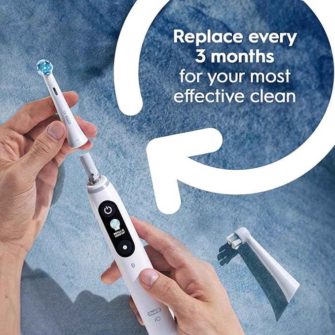 Oral-B iO Series Ultimate Clean Electric Toothbrush Replacement Brush Heads for an Oral-B Electric Toothbrush 4 Count Black